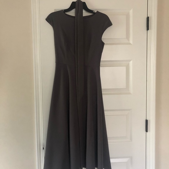 Simple Gray Midi Dress - Picture 3 of 3